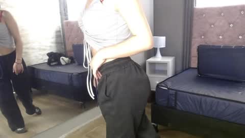 Snapshot of petite_8 chatting on May 21, 2026, 3:30 pm Petite online show from May 21, 2026, 3:30 pm