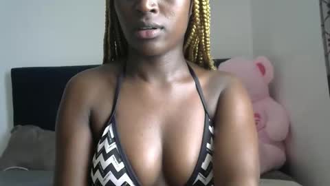 Snapshot of petite_asshley1 chatting on November 13, 2025, 8:24 am Ashley online show from November 13, 2025, 8:24 am