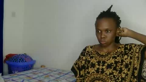 Snapshot of petite_desiree chatting on May 3, 2026, 9:54 pm Desiree online show from May 3, 2026, 9:54 pm