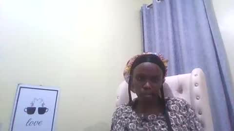 Snapshot of petite_desiree chatting on May 16, 2026, 5:23 pm Desiree online show from May 16, 2026, 5:23 pm