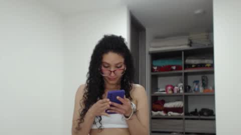 loli online show from November 30, 2025, 5:00 am