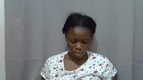 Snapshot of petite_melan chatting on September 23, 2025, 7:55 am petite_melan online show from September 23, 2025, 7:55 am