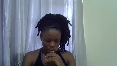 Snapshot of petite_melan chatting on October 26, 2025, 8:31 am petite_melan online show from October 26, 2025, 8:31 am