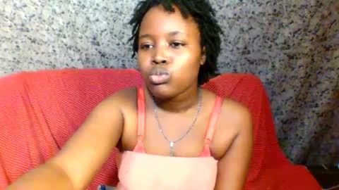 petite_queen001 online show from March 10, 2026, 7:57 am