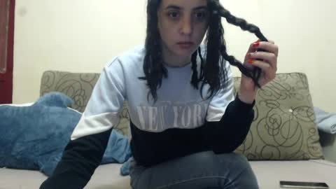 Snapshot of petite_red95 chatting on November 10, 2025, 11:42 am cosmina online show from November 10, 2025, 11:42 am