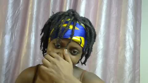 petite_star2 online show from December 14, 2025, 7:58 am