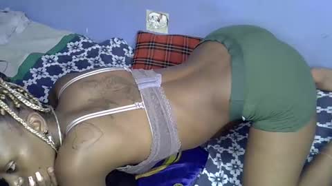 petite_star2 online show from March 14, 2026, 8:14 pm