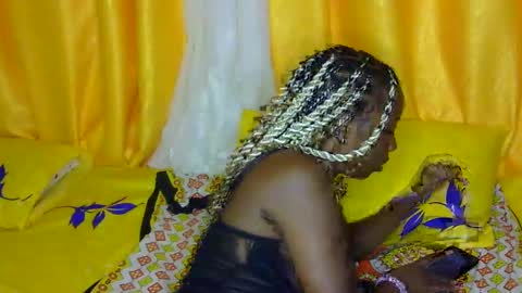 Snapshot of petite_tanya chatting on January 5, 2025, 5:09 pm Tanya online show from January 5, 2025, 5:09 pm