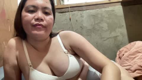 Snapshot of petiteasian_angel chatting on May 21, 2026, 11:56 pm Hanna online show from May 21, 2026, 11:56 pm