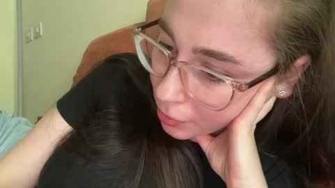 Snapshot of petitebecky chatting on June 15, 2026, 11:34 am Petite Becky online show from June 15, 2026, 11:34 am