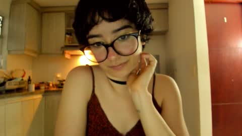 Lunna online show from February 25, 2026, 9:57 pm