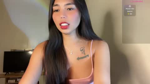 Snapshot of petitegirlx69 chatting on December 31, 2024, 11:39 pm miss lisa online show from December 31, 2024, 11:39 pm