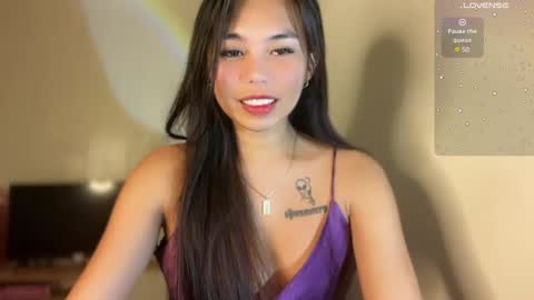 Snapshot of petitegirlx69 chatting on February 7, 2025, 2:19 am miss lisa online show from February 7, 2025, 2:19 am