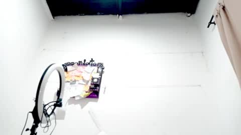 danna online show from October 2, 2025, 8:43 am