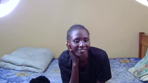 Snapshot of petitekittyy chatting on March 2, 2026, 7:43 pm Kitty online show from March 2, 2026, 7:43 pm