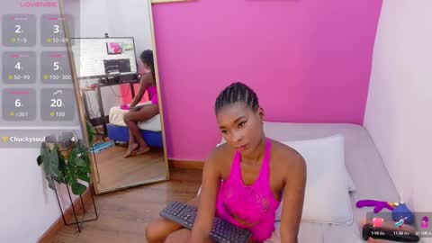 Snapshot of petitelittleebony chatting on September 24, 2025, 7:17 pm little sharon online show from September 24, 2025, 7:17 pm