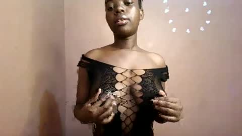 Snapshot of petitemomma76379 chatting on July 9, 2026, 6:50 am sexy chocolate online show from July 9, 2026, 6:50 am