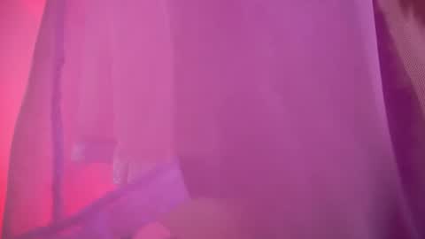 Snapshot of petiteprincesx chatting on July 14, 2026, 2:38 am Petiteprinces online show from July 14, 2026, 2:38 am