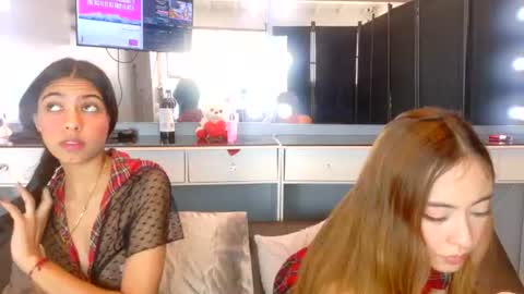 Snapshot of petitestrawberry18 chatting on July 30, 2026, 1:10 pm Tip us ask our names online show from July 30, 2026, 1:10 pm