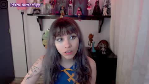 i.. .U can call me Nick ....    Help me to reach 200 thumbs up online show from February 18, 2025, 12:15 am