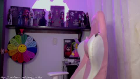 i.. .U can call me Nick ....    Help me to reach 200 thumbs up online show from September 17, 2025, 12:12 am