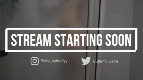 Snapshot of petra_butterfly chatting on July 5, 2026, 1:01 am i.. .U can call me Nick .... Help me to reach 200 thumbs up online show from July 5, 2026, 1:01 am