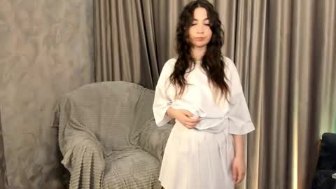 Emma online show from December 14, 2024, 2:10 pm