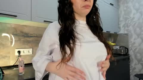 Emma online show from December 20, 2024, 4:25 pm