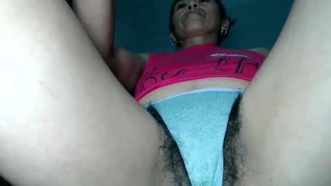 petyte83 online show from May 31, 2026, 9:16 am