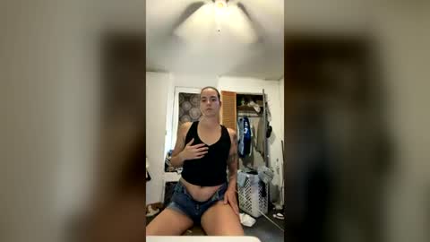 peytie0612 online show from July 23, 2026, 7:01 pm