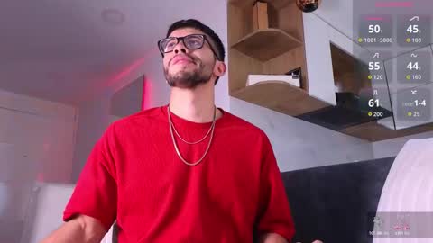 phantom_bigger1 online show from November 6, 2025, 2:07 pm