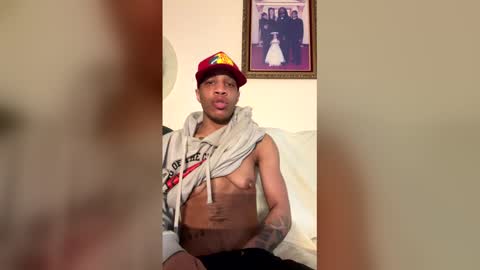 Snapshot of phat_ftm_klit87 chatting on May 5, 2026, 10:45 am phat_ftm_klit87 online show from May 5, 2026, 10:45 am