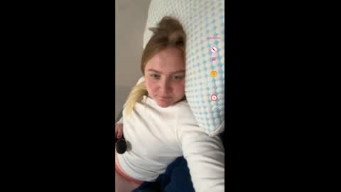 Snapshot of phatassblond chatting on January 8, 2025, 6:52 pm PhatAssBlond online show from January 8, 2025, 6:52 pm