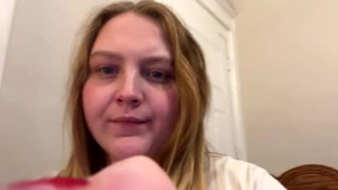 Snapshot of phatassblond chatting on January 13, 2025, 1:23 am PhatAssBlond online show from January 13, 2025, 1:23 am