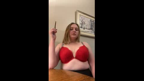 Snapshot of phatassblond chatting on January 15, 2025, 2:49 am PhatAssBlond online show from January 15, 2025, 2:49 am