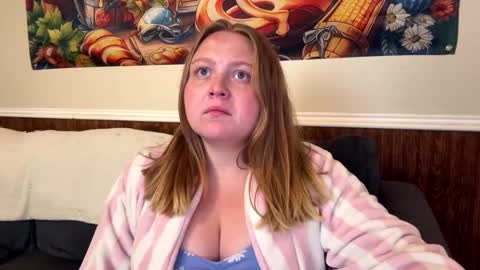 Snapshot of phatassblond chatting on September 22, 2025, 1:46 pm PhatAssBlond online show from September 22, 2025, 1:46 pm