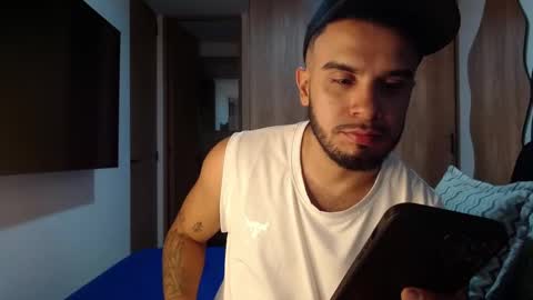 Snapshot of philipdj1 chatting on February 5, 2026, 11:53 pm philipdj1 online show from February 5, 2026, 11:53 pm