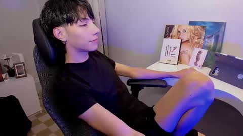 Snapshot of philipe_moonlight_ chatting on March 22, 2026, 2:48 am Phil. INDEPENDENT MODEL online show from March 22, 2026, 2:48 am