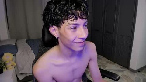 Snapshot of philipe_moonlight_ chatting on May 13, 2026, 3:04 am Phil. INDEPENDENT MODEL online show from May 13, 2026, 3:04 am