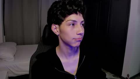 Snapshot of philipe_moonlight_ chatting on May 18, 2026, 3:35 am Phil. INDEPENDENT MODEL online show from May 18, 2026, 3:35 am