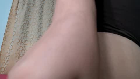 philippinesasian06 online show from November 13, 2025, 2:38 pm