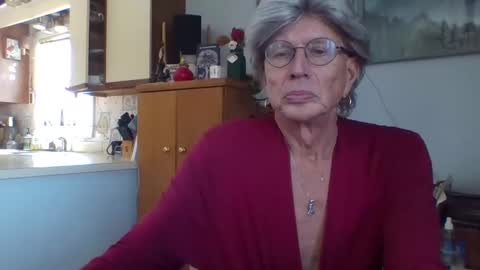 Snapshot of phillipa1023 chatting on January 27, 2025, 5:04 pm phillipa online show from January 27, 2025, 5:04 pm