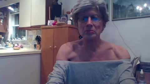 phillipa online show from March 6, 2025, 12:43 am