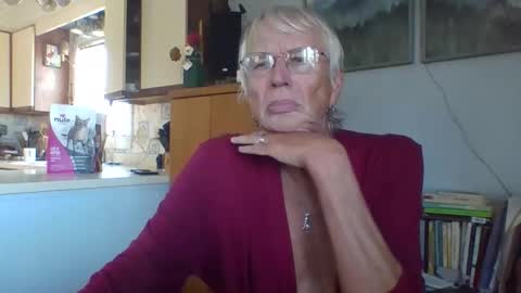 phillipa online show from November 24, 2025, 3:56 pm