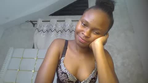 phoebe online show from February 19, 2026, 8:38 pm