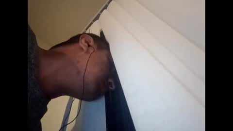 phxdivorcedad online show from December 1, 2025, 1:32 am