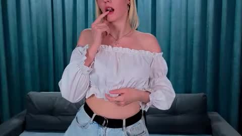 Anna online show from March 4, 2026, 3:51 pm