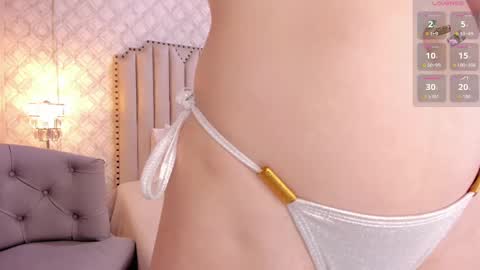 Snapshot of pia_johnson_ chatting on September 13, 2025, 1:55 pm online show from September 13, 2025, 1:55 pm