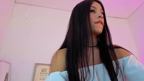 Snapshot of pia_stone1 chatting on October 20, 2025, 8:09 pm Liz online show from October 20, 2025, 8:09 pm