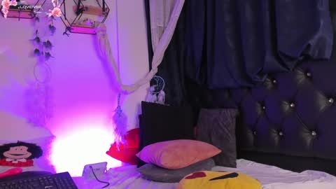 Snapshot of piafisher_ chatting on February 4, 2025, 10:54 am PIA FISHER online show from February 4, 2025, 10:54 am